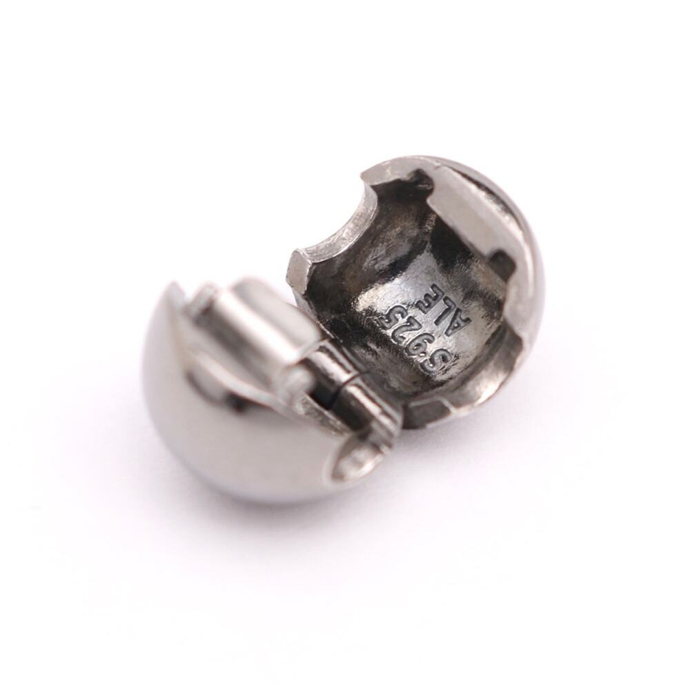 One Authentic PANDORA Sterling Silver Black Rhodium Sphere Clip - Picture 11 of 12